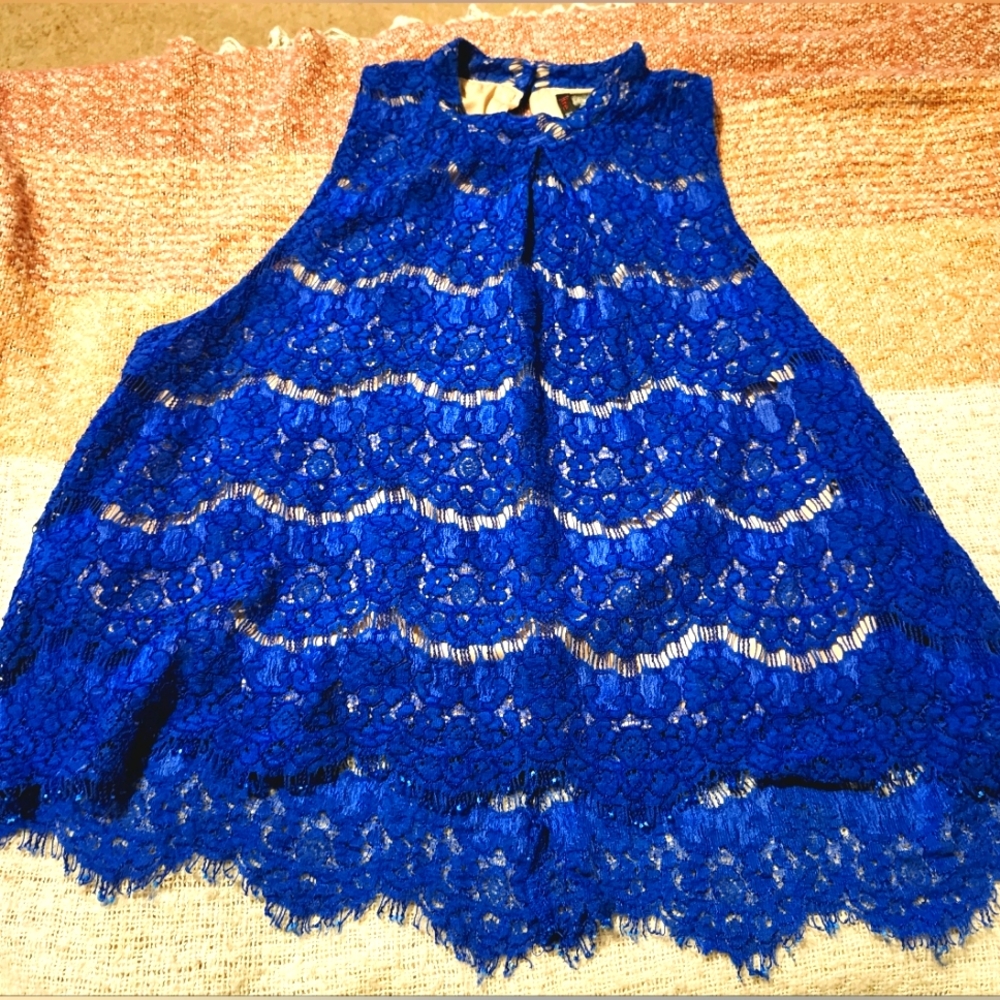 Fire Los Angeles lace blouse